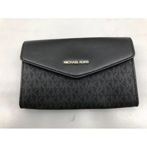 Michael Kors Leather Canvas Signature Magnetic